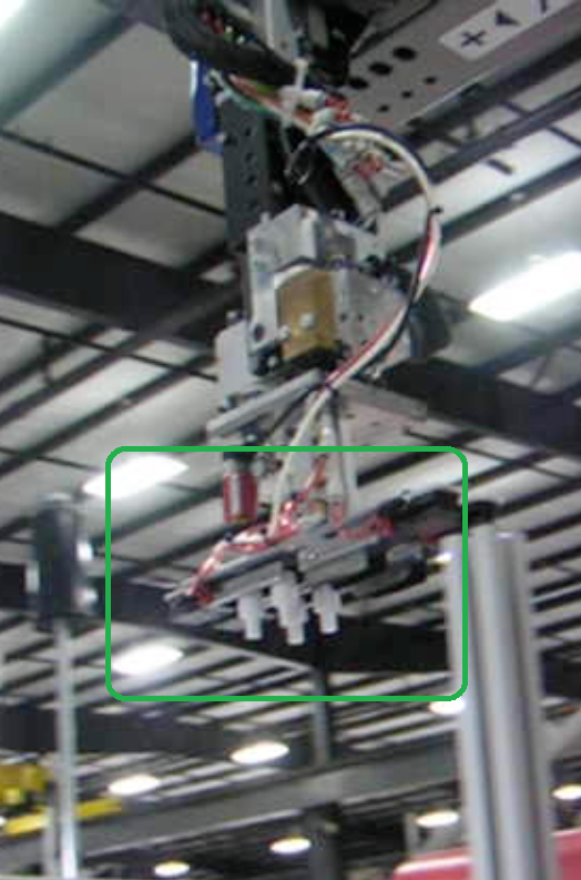 Robot moving part to lab balance Robot moving part to lab balance